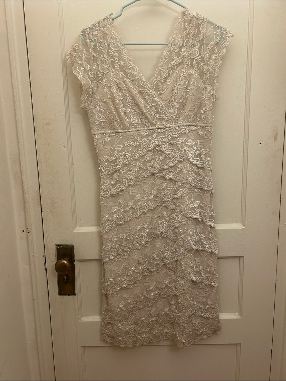 Cache Ivory Lace V-Neck Layered Cocktail Dress
